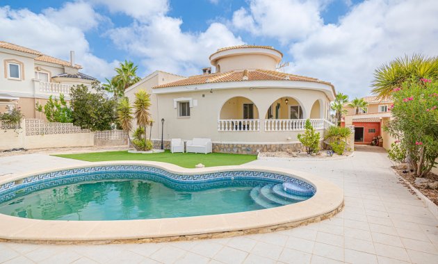 Wiederverkauf - Freistehend / Villa -
Ciudad Quesada - Rojales - Ciudad Quesada
