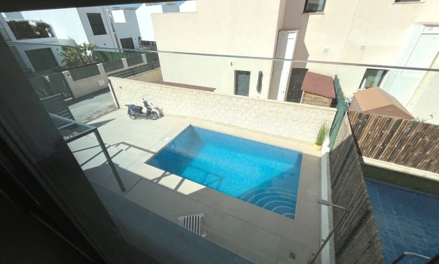 Herverkoop - Vrijstaande woning / Villa -
Ciudad Quesada - Rojales - Pueblo Bravo