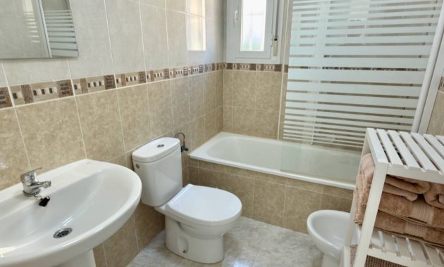 Herverkoop - Vrijstaande woning / Villa -
Ciudad Quesada - Rojales - Rojales