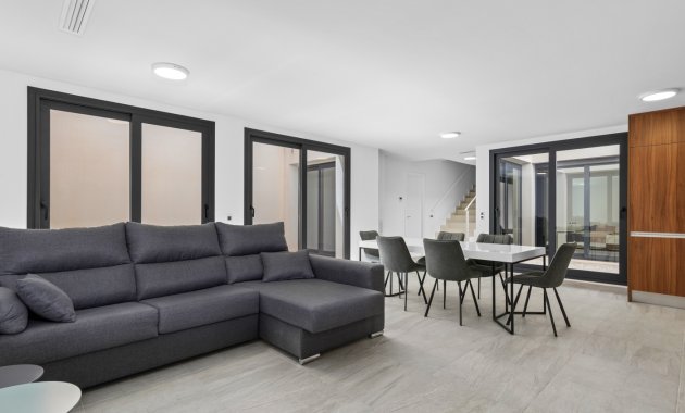 Herverkoop - Vrijstaande woning / Villa -
San Miguel de Salinas