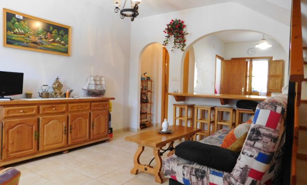 Herverkoop - Rijwoning -
Torrevieja - Lago Jardin