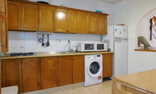 Herverkoop - Rijwoning -
Torrevieja - Lago Jardin