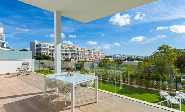 Wiederverkauf - Apartment -
Orihuela Costa - Las Colinas Golf