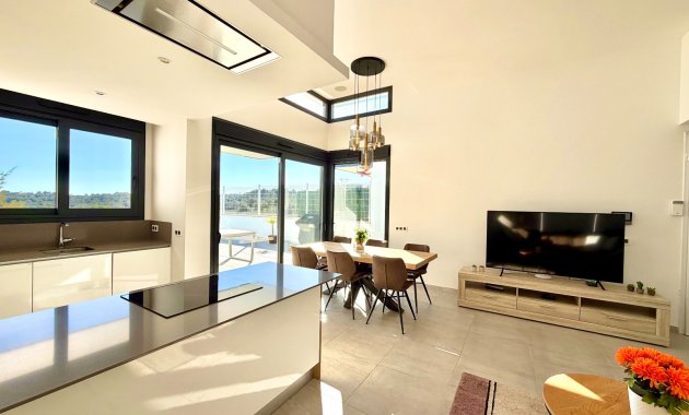 Herverkoop - Vrijstaande woning / Villa -
San Miguel de Salinas
