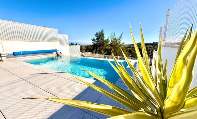 Herverkoop - Vrijstaande woning / Villa -
San Miguel de Salinas