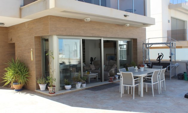 Herverkoop - Vrijstaande woning / Villa -
San Miguel de Salinas