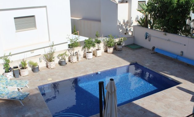 Herverkoop - Vrijstaande woning / Villa -
San Miguel de Salinas