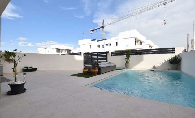 Herverkoop - Vrijstaande woning / Villa -
Los Montesinos