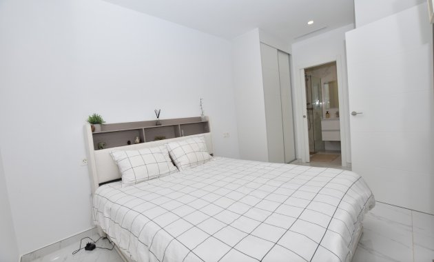 Herverkoop - Vrijstaande woning / Villa -
Los Montesinos