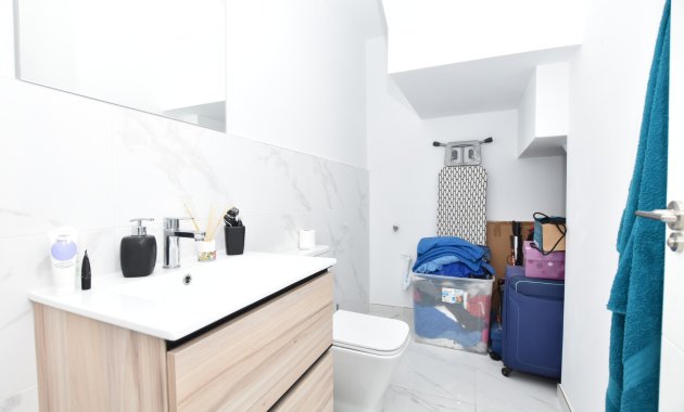 Herverkoop - Vrijstaande woning / Villa -
Los Montesinos