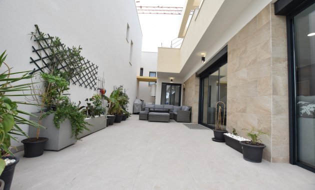 Herverkoop - Vrijstaande woning / Villa -
Los Montesinos