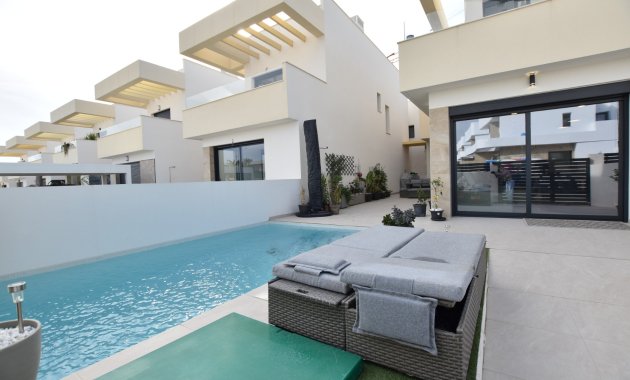 Herverkoop - Vrijstaande woning / Villa -
Los Montesinos