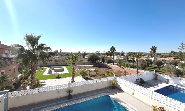 Herverkoop - Vrijstaande woning / Villa -
Benijofar - Monte Azul