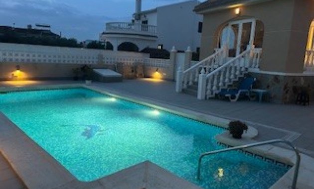 Herverkoop - Vrijstaande woning / Villa -
Benijofar - Monte Azul