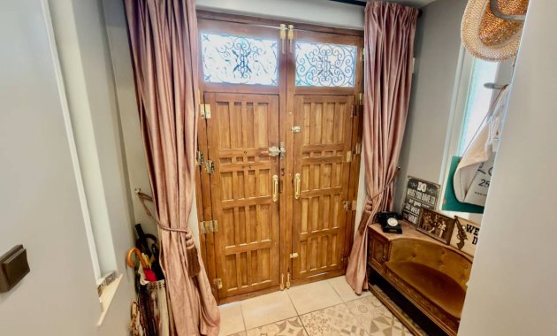 Herverkoop - Vrijstaande woning / Villa -
Almoradí - Heredades