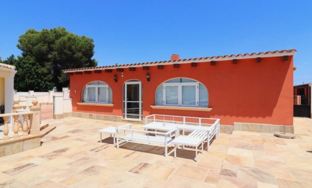 Herverkoop - Vrijstaande woning / Villa -
Almoradí - Heredades