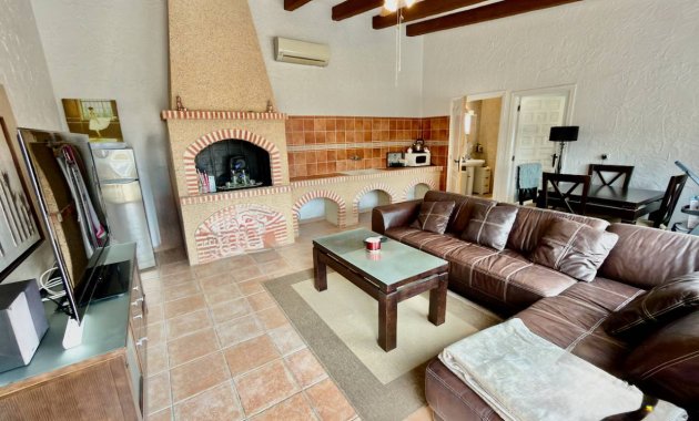 Herverkoop - Vrijstaande woning / Villa -
Almoradí - Heredades