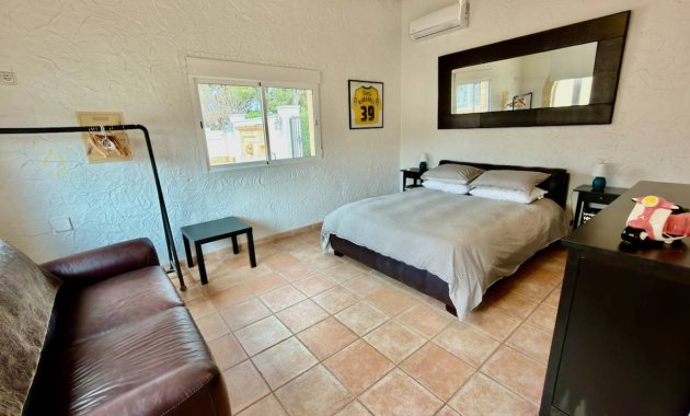 Herverkoop - Vrijstaande woning / Villa -
Almoradí - Heredades