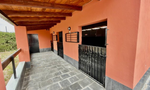 Herverkoop - Vrijstaande woning / Villa -
Almoradí - Heredades