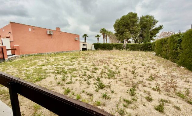 Herverkoop - Vrijstaande woning / Villa -
Almoradí - Heredades