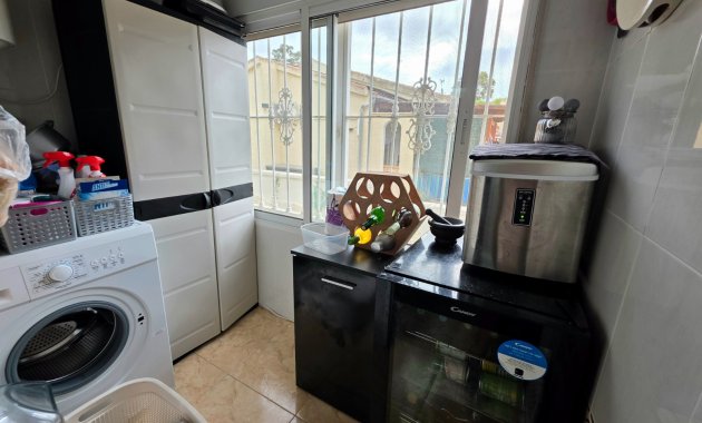 Herverkoop - Vrijstaande woning / Villa -
La Marina - La Marina Urb