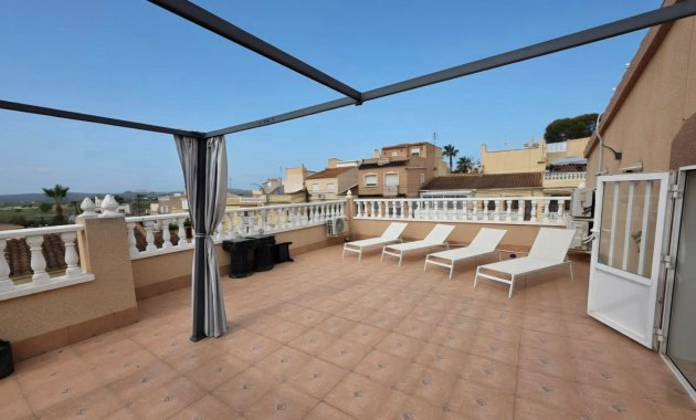 Herverkoop - Vrijstaande woning / Villa -
La Marina - La Marina Urb