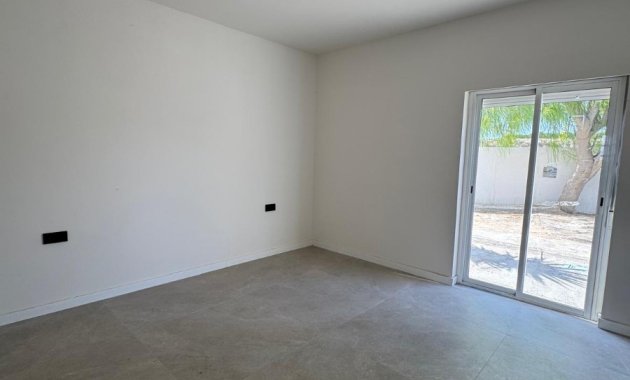 Herverkoop - Vrijstaande woning / Villa -
La Marina del Pinet - La Marina