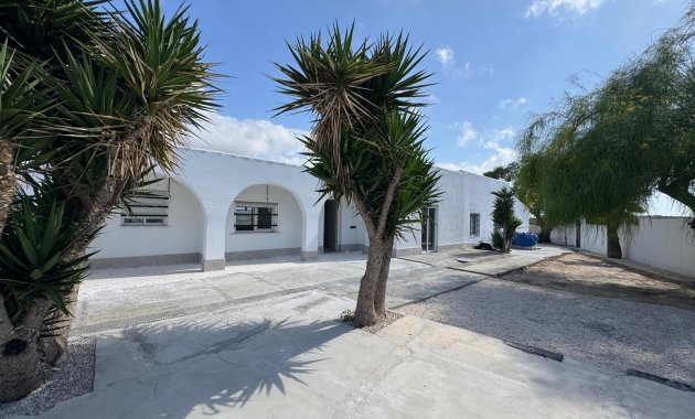 Herverkoop - Vrijstaande woning / Villa -
La Marina del Pinet - La Marina