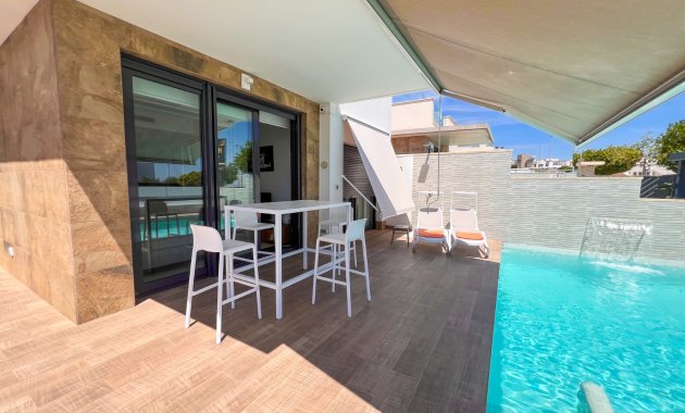 Herverkoop - Vrijstaande woning / Villa -
San Miguel de Salinas