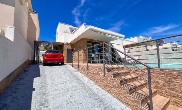 Herverkoop - Vrijstaande woning / Villa -
San Miguel de Salinas