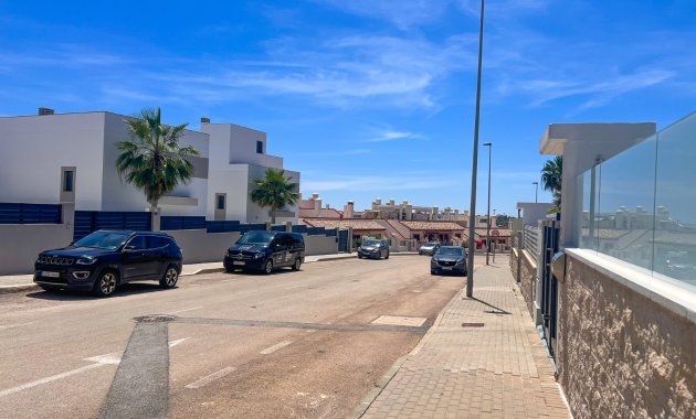 Herverkoop - Vrijstaande woning / Villa -
San Miguel de Salinas