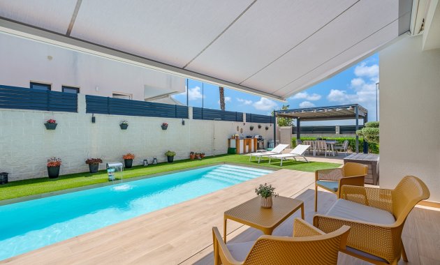 Herverkoop - Vrijstaande woning / Villa -
Benijofar