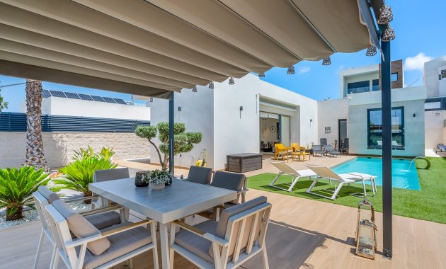 Herverkoop - Vrijstaande woning / Villa -
Benijofar