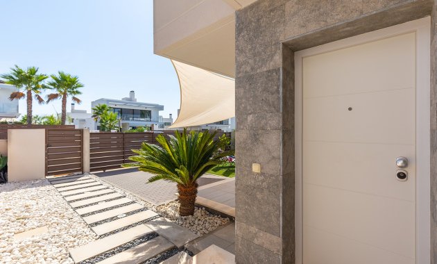 Wiederverkauf - Freistehend / Villa -
Orihuela - Entre Naranjos Vistabella Golf