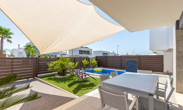 Wiederverkauf - Freistehend / Villa -
Orihuela - Entre Naranjos Vistabella Golf
