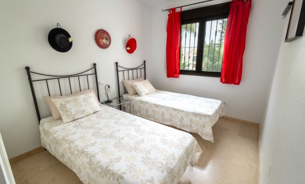 Wiederverkauf - Apartment -
Orihuela - Orihuela Costa