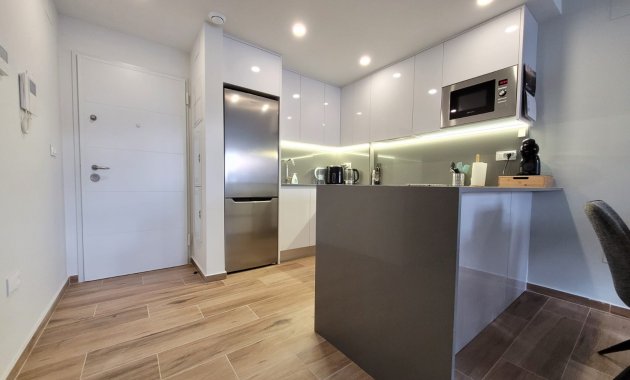 Herverkoop - Appartement -
Orihuela Costa