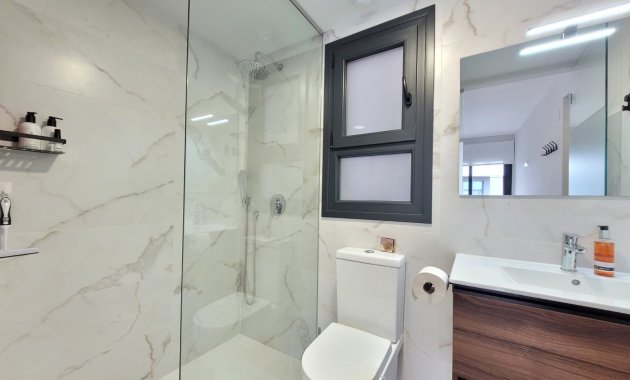 Herverkoop - Appartement -
Orihuela Costa