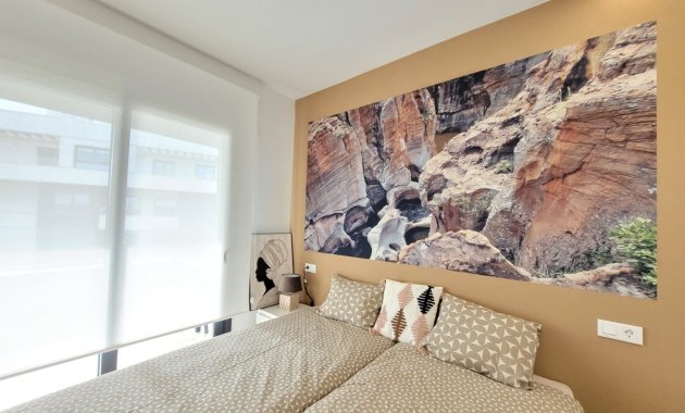 Herverkoop - Appartement -
Orihuela Costa