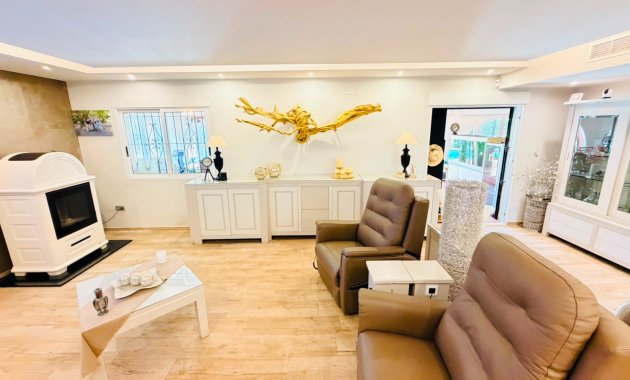 Herverkoop - Vrijstaande woning / Villa -
Daya Vieja