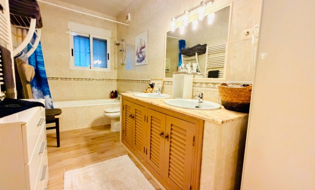 Herverkoop - Vrijstaande woning / Villa -
Daya Vieja