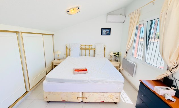 Herverkoop - Vrijstaande woning / Villa -
Daya Vieja