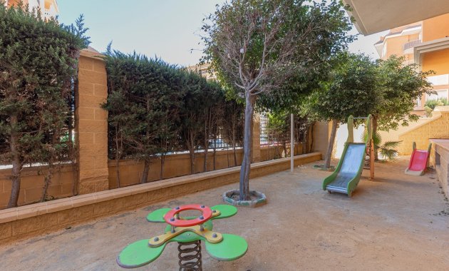 Wiederverkauf - Apartment -
Torrevieja - Playa de los locos