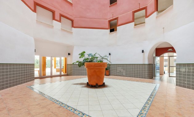 Wiederverkauf - Apartment -
Torrevieja - Playa de los locos