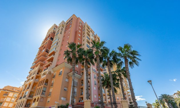 Wiederverkauf - Apartment -
Torrevieja - Playa de los locos