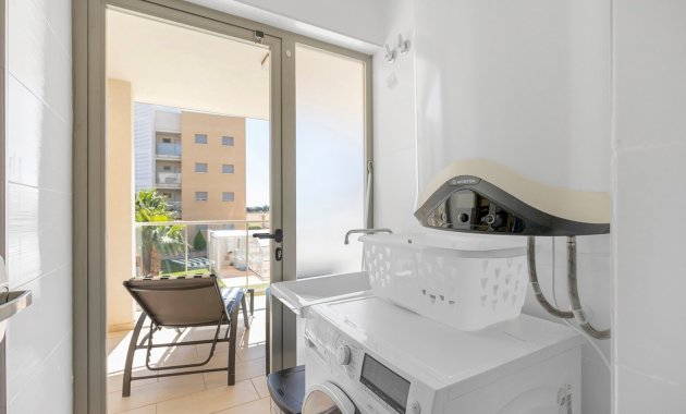 Wiederverkauf - Apartment -
Orihuela Costa - La Zenia