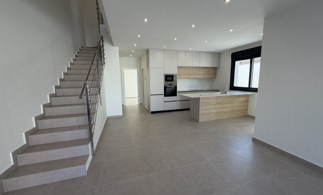 New Build - Detached House / Villa -
Heredades