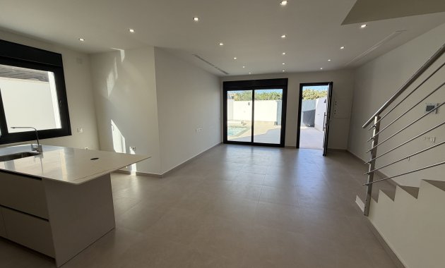 New Build - Detached House / Villa -
Heredades