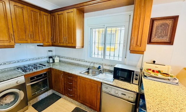 Resale - Detached House / Villa -
Los Montesinos - La Herrada