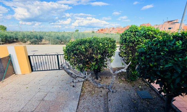 Resale - Detached House / Villa -
Los Montesinos - La Herrada